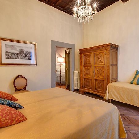 Ferienwohnung Palazzo Bucciolini Florenz Zimmer foto